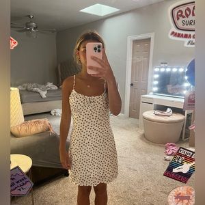 pacsun white floral dress. adjustable straps size small. never worn